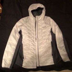 Jack wolfskin puff down jacket